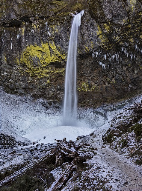 Elowah Falls 17-1754.jpg